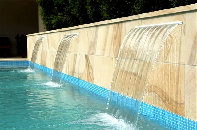 PACIFIC-PISCINA CU PERETE CASCADA
